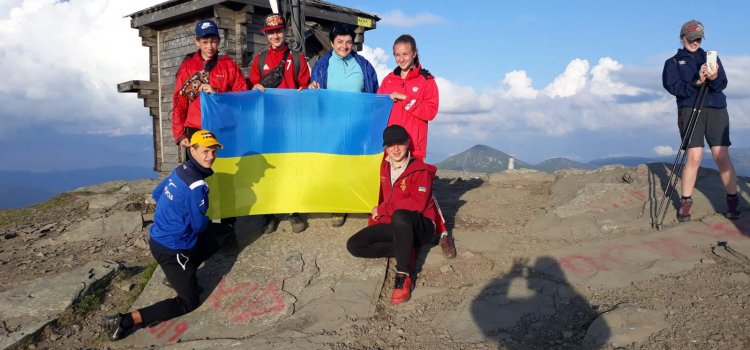 Туристичний похід до Карпат!